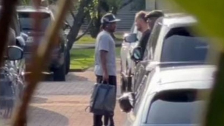 已经表示, 比赛名单还