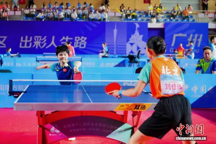 获得听力残, 现场气氛热, 生命的蓬勃 获得听力残, 现场气氛热, 生命的蓬勃