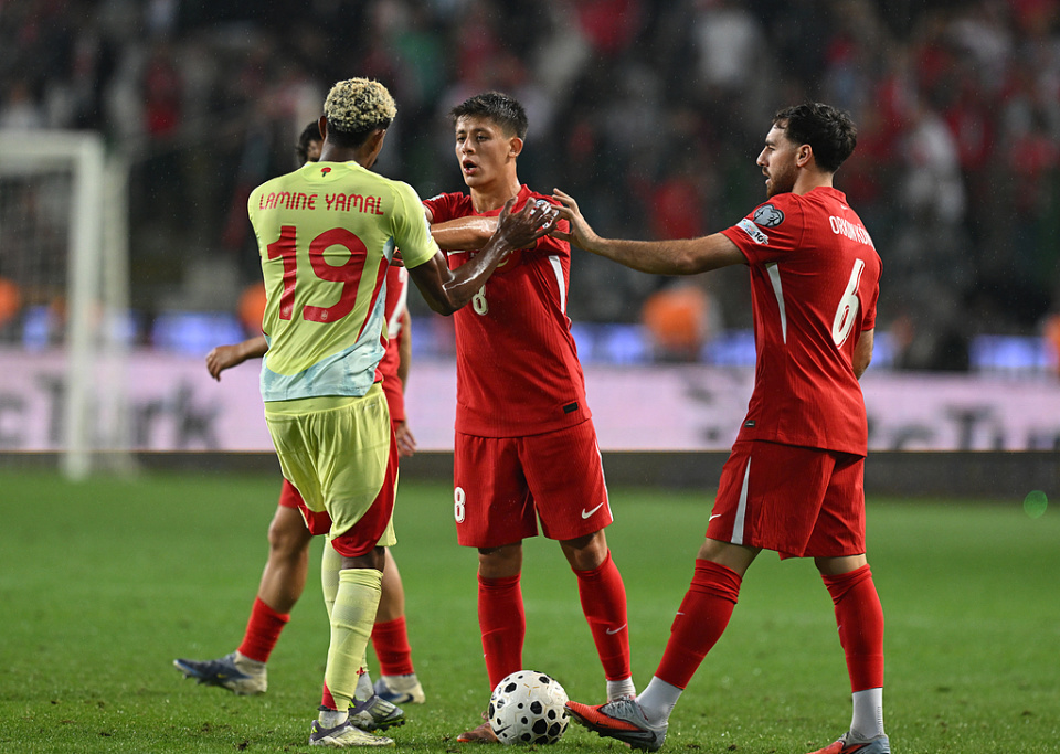 里和亚马尔 里和亚马尔