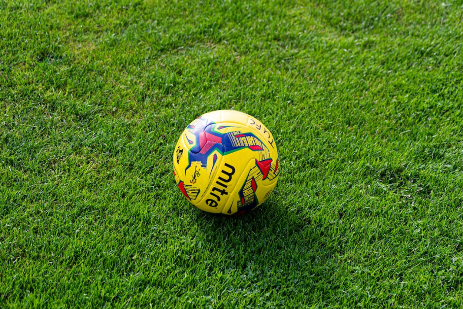 攻防两端均 攻防两端均